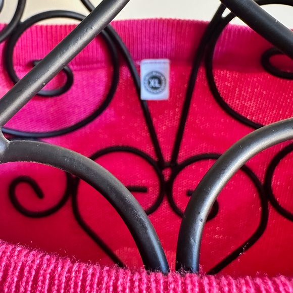Vibrant Pink Heart Sweater - Picture 4 of 4
